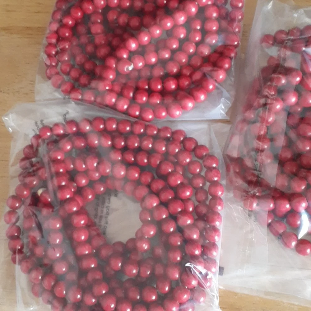 NWOT Bundle of 3 Red Garland Strands BB88